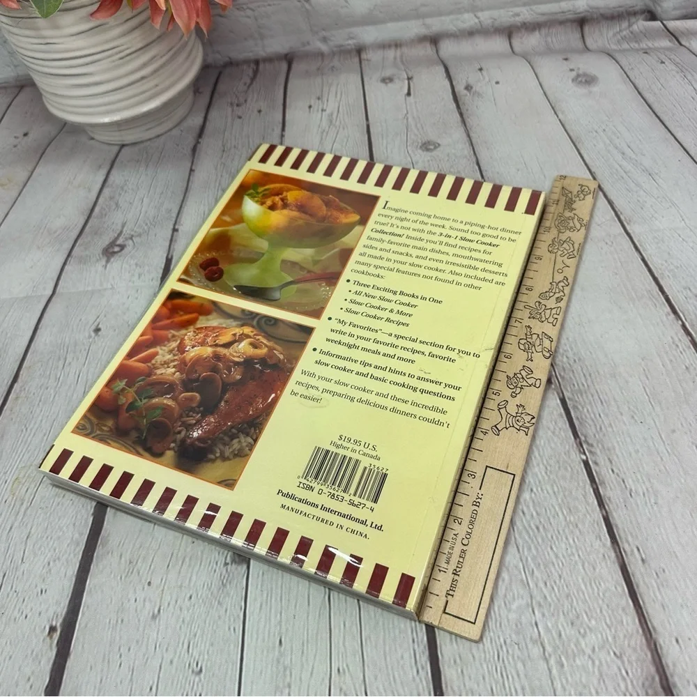 vintage 2001  Slow Cooker recipe collection Cookbook homestead homemade